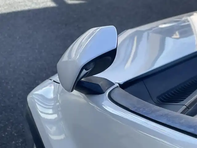 トヨタ アルファード S 兵庫県 2019(令1)年 7.3万km ホワイトパールクリスタルシャイン ・8人乗り/・SCパッケージ用18インチアルミホイール/・社外ナビ（TV/DVD/BT）/・ETC2.0/・デジタルインナーミラー（前後ドラレコ付き）/・バックカメラ/・フロントカメラ/・ステアリングスイッチ/・クルコン/・社外スピーカー/・ドアバイザー/・プッシュスタート/・電動パーキング/・純正フロアマット/・衝突軽減ブレーキ/・レーンアシスト/・１００V電源/・オートライト/・LEDヘッドライト