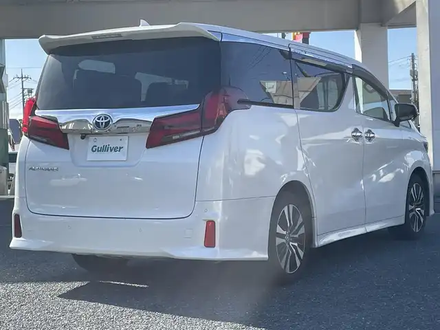 トヨタ アルファード S 兵庫県 2019(令1)年 7.3万km ホワイトパールクリスタルシャイン ・8人乗り/・SCパッケージ用18インチアルミホイール/・社外ナビ（TV/DVD/BT）/・ETC2.0/・デジタルインナーミラー（前後ドラレコ付き）/・バックカメラ/・フロントカメラ/・ステアリングスイッチ/・クルコン/・社外スピーカー/・ドアバイザー/・プッシュスタート/・電動パーキング/・純正フロアマット/・衝突軽減ブレーキ/・レーンアシスト/・１００V電源/・オートライト/・LEDヘッドライト
