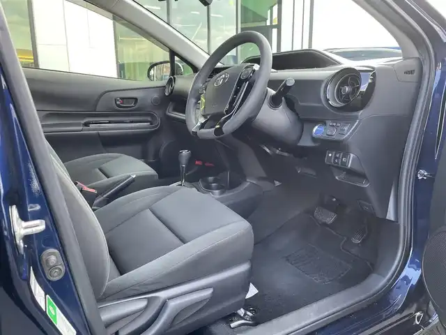 トヨタ アクア S スタイルブラック 島根県 2019(平31)年 7.2万km ダークブルーマイカ 登録時走行距離71164km/純正ナビ(Bluetooth/AM/FM)/フルセグテレビ/バックカメラ/ドライブレコーダー/前後コーナーセンサー/レーンキープアシスト/横滑り防止装置/衝突被害軽減ブレーキ/ウィンカーミラー/オートライト/オートハイビーム/ドアバイザー/プッシュスタート/スマートキー/禁煙車