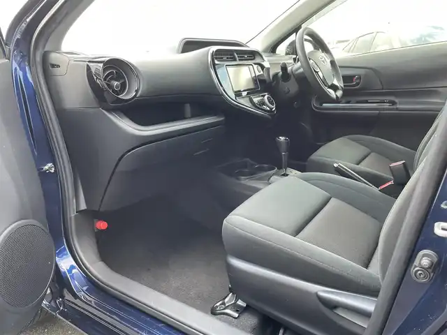 トヨタ アクア S スタイルブラック 島根県 2019(平31)年 7.2万km ダークブルーマイカ 登録時走行距離71164km/純正ナビ(Bluetooth/AM/FM)/フルセグテレビ/バックカメラ/ドライブレコーダー/前後コーナーセンサー/レーンキープアシスト/横滑り防止装置/衝突被害軽減ブレーキ/ウィンカーミラー/オートライト/オートハイビーム/ドアバイザー/プッシュスタート/スマートキー/禁煙車