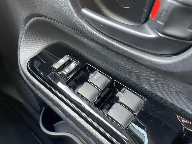 トヨタ アクア S スタイルブラック 島根県 2019(平31)年 7.2万km ダークブルーマイカ 登録時走行距離71164km/純正ナビ(Bluetooth/AM/FM)/フルセグテレビ/バックカメラ/ドライブレコーダー/前後コーナーセンサー/レーンキープアシスト/横滑り防止装置/衝突被害軽減ブレーキ/ウィンカーミラー/オートライト/オートハイビーム/ドアバイザー/プッシュスタート/スマートキー/禁煙車