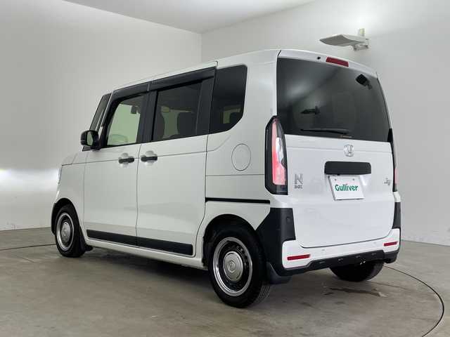 ホンダ Ｎ ＢＯＸ JOY ターボ 兵庫県 2025(令7)年 1.2万km プラチナホワイトパール ・ホンダセンシング/・衝突軽減ブレーキ/・アダプティブクルーズコントロール/・先行車発進お知らせ/・路外逸脱抑制機能/・車線維持支援システム/・オートハイビーム/・コーナーセンサー/・踏み間違い衝突軽減システム/・純正8インチナビ＆TV＆BT＆USB/・バックカメラ/・両側パワースライドドア/・純正前後ドライブレコーダー/・ビルトインETC/・電子パーキング/・オートホールド/・パドルシフト/・ハーフレザーシート/・前席シートヒーター/・横滑り防止装置/・シートバックテーブル/・2列目サンシェード/・ステアリングリモコン/・パドルシフト/・スマートキー/・プッシュスタート/・LEDヘッドライト/・オートライト