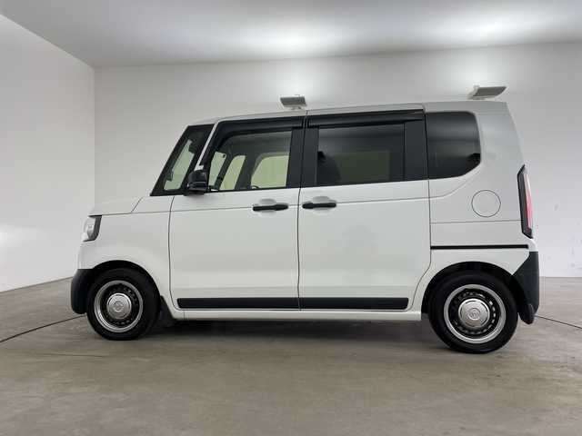 ホンダ Ｎ ＢＯＸ JOY ターボ 兵庫県 2025(令7)年 1.2万km プラチナホワイトパール ・ホンダセンシング/・衝突軽減ブレーキ/・アダプティブクルーズコントロール/・先行車発進お知らせ/・路外逸脱抑制機能/・車線維持支援システム/・オートハイビーム/・コーナーセンサー/・踏み間違い衝突軽減システム/・純正8インチナビ＆TV＆BT＆USB/・バックカメラ/・両側パワースライドドア/・純正前後ドライブレコーダー/・ビルトインETC/・電子パーキング/・オートホールド/・パドルシフト/・ハーフレザーシート/・前席シートヒーター/・横滑り防止装置/・シートバックテーブル/・2列目サンシェード/・ステアリングリモコン/・パドルシフト/・スマートキー/・プッシュスタート/・LEDヘッドライト/・オートライト