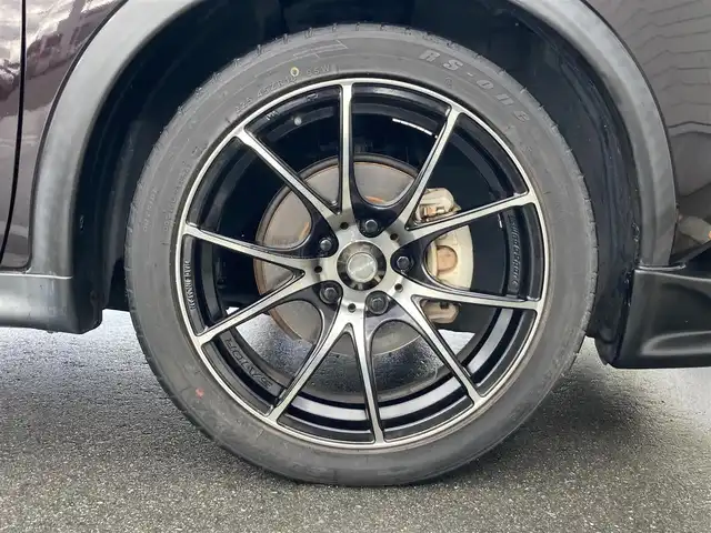 日産 ジューク 15RX パーソナライズパック 静岡県 2013(平25)年 6万km ナイトベールパープル 純正SDナビ(MC313D-W)/　AM FM CD DVD Bluetooth USB AUX/HIDオートヘッドランプ/革巻きステアリング/スマートキー2本/プッシュスタート/社外18インチアルミホイール/アイドリングストップ/純正フロアマット/レザー調シートカバー/フルセグTV/ビルトインETC/前後方ドライブレコーダー/社外エアロ(フロント/リアアンダー)