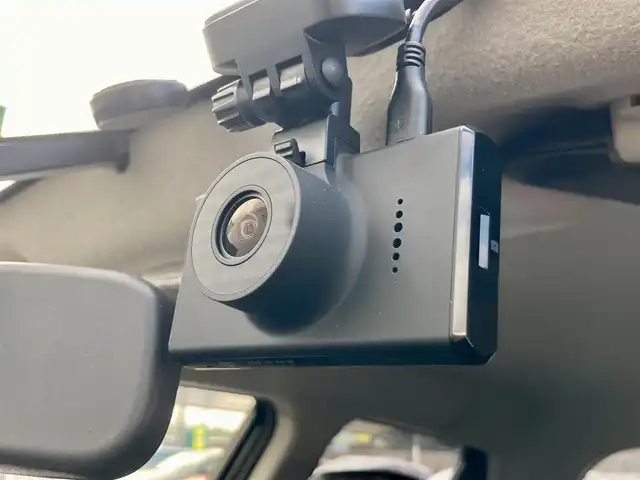 日産 ジューク 15RX パーソナライズパック 静岡県 2013(平25)年 6万km ナイトベールパープル 純正SDナビ(MC313D-W)/　AM FM CD DVD Bluetooth USB AUX/HIDオートヘッドランプ/革巻きステアリング/スマートキー2本/プッシュスタート/社外18インチアルミホイール/アイドリングストップ/純正フロアマット/レザー調シートカバー/フルセグTV/ビルトインETC/前後方ドライブレコーダー/社外エアロ(フロント/リアアンダー)