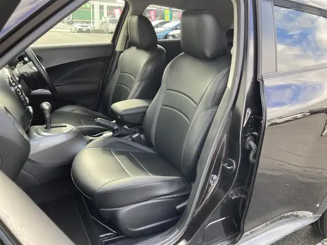 日産 ジューク 15RX パーソナライズパック 静岡県 2013(平25)年 6万km ナイトベールパープル 純正SDナビ(MC313D-W)/　AM FM CD DVD Bluetooth USB AUX/HIDオートヘッドランプ/革巻きステアリング/スマートキー2本/プッシュスタート/社外18インチアルミホイール/アイドリングストップ/純正フロアマット/レザー調シートカバー/フルセグTV/ビルトインETC/前後方ドライブレコーダー/社外エアロ(フロント/リアアンダー)