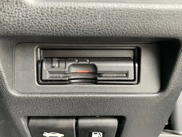 日産 ジューク 15RX パーソナライズパック 静岡県 2013(平25)年 6万km ナイトベールパープル 純正SDナビ(MC313D-W)/　AM FM CD DVD Bluetooth USB AUX/HIDオートヘッドランプ/革巻きステアリング/スマートキー2本/プッシュスタート/社外18インチアルミホイール/アイドリングストップ/純正フロアマット/レザー調シートカバー/フルセグTV/ビルトインETC/前後方ドライブレコーダー/社外エアロ(フロント/リアアンダー)