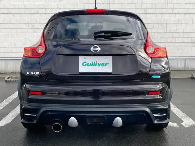 日産 ジューク 15RX パーソナライズパック 静岡県 2013(平25)年 6万km ナイトベールパープル 純正SDナビ(MC313D-W)/　AM FM CD DVD Bluetooth USB AUX/HIDオートヘッドランプ/革巻きステアリング/スマートキー2本/プッシュスタート/社外18インチアルミホイール/アイドリングストップ/純正フロアマット/レザー調シートカバー/フルセグTV/ビルトインETC/前後方ドライブレコーダー/社外エアロ(フロント/リアアンダー)