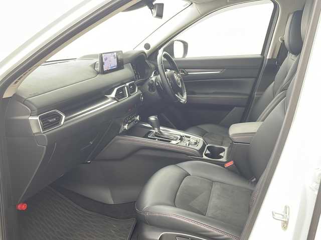 マツダ ＣＸ－５ XD ブラックトーンエディション 兵庫県 2021(令3)年 4.2万km スノーフレイクホワイトパールマイカ ・サンルーフ/・純正10.25インチナビ&TV&USB&BT&スマホ連携/・パワーバックドア/・バック/サイド/フロント/全周囲カメラ/・BOSEサウンド/・i-ACTIVSENSE/・アドバンストSCBS/SCBS R/・誤発信抑制制御/・スマートブレーキサポート/・レーダークルーズコントロール/・ブラインドスポットモニタリング/・車線逸脱警報システム/・レーンキープアシストシステム/・パーキングセンサー/・ドライバーアテンションアラート/・ターボ/・LEDヘッドランプ/・オートライト/・オートエアコン/・ヘッドアップディスプレイ/・本革巻きステアリング/・ステアリングスイッチ/・ハーフレザーシート/・ステアリングヒーター/・前席シートヒーター/・純正19インチＡＷ＆レッドキャリバー/・DAMDフルエアロ（F/S/R）/・スマートキー