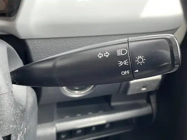 スズキ ハスラー G 兵庫県 2018(平30)年 7.3万km フェニックスレッドパール/ブルーイッシュブラックパール (株)IDOMが運営する【じしゃロン神戸名谷店】の自社ローン専用車両になりますこちらは現金またはオートローンご利用時の価格です。自社ローンご希望の方は別途その旨お申付け下さい/衝突被害軽減システム/社外ナビ（CN-RE04WD）/・（フルセグTV/CD/DVD/Bluetooth）/バックカメラ/ETC/前席シートヒーター/LEDヘッドライト/純正ホイール付きサマータイヤ積込/純正フロアマット/スマートキー/保証書・取説あり