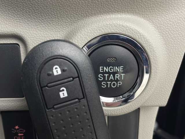 ダイハツ キャスト スタイル G SAⅡ 秋田県 2015(平27)年 6.5万km プラムブラウンクリスタルマイカ 4WD/純正メモリナビ/ワンセグTV/AM/FM/CD/バックカメラ/衝突被害軽減ブレーキ/レーンキープアシスト/横滑り防止機能/アイドリングストップ/ETC/スマートキー/プッシュスタート/ステアリングリモコン/ルーフレール/LEDヘッドライト/フォグランプ /電動格納ミラー/Wエアバッグ/ABS/純正ドアバイザー/純正フロアマット/純正１５インチアルミホイール