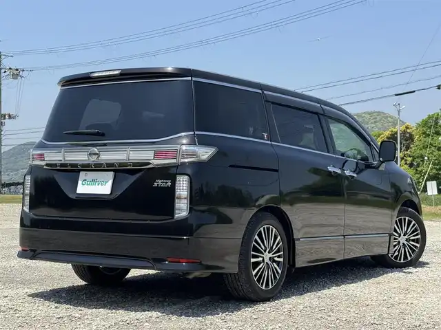 日産 エルグランド 250ハイウェイスター 兵庫県 2015(平27)年 3.1万km ファントムブラック 社外ステアリング/純正ナビ/フルセグTV/バックカメラ/Bluetooth接続可/両側パワースライドドア/クルーズコントロール/ETC/アルパイン10.2インチフリップダウンモニター