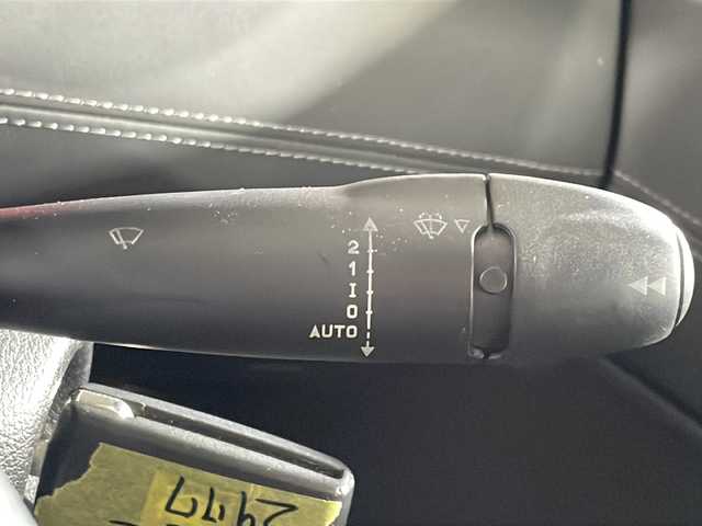 プジョー ＲＣＺ 福岡県 2011(平23)年 5.8万km ルージュトルマリン ・リモコンキー/・純正ナビ/・18インチ純正ホイール/・合皮シート/・Bluetooth/・キセノンヘッドライト/・コーナーセンサー/・シートヒーター/・Bカメラ/・iPod/・電動リアゲート