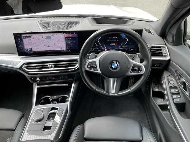 ＢＭＷ ＢＭＷ ３２０ｄ xDrive Mスポーツ 神奈川県 2023(令5)年 1.8万km アルピンホワイトⅢ ワンオーナー/Mスポーツ/ハーフレザーシート/純正メモリーナビ/360°カメラ/インテリジェントセーフティ/レーダークルーズコントロール/衝突警告/LKA/BSM/コーナーセンサー/純正18インチAW/LEDヘッドライト/電動トランク/前席パワーシート/シートヒーター/ワイヤレス充電/カラーHUD/USB/BT/Spotify/AppleCarPlay/ミラーETC/前後ドライブレコーダー/パドルシフト/アイドリングストップ/プッシュスタート/スマートキー×2/R6年ディーラー整備記録/保証書・取説あり