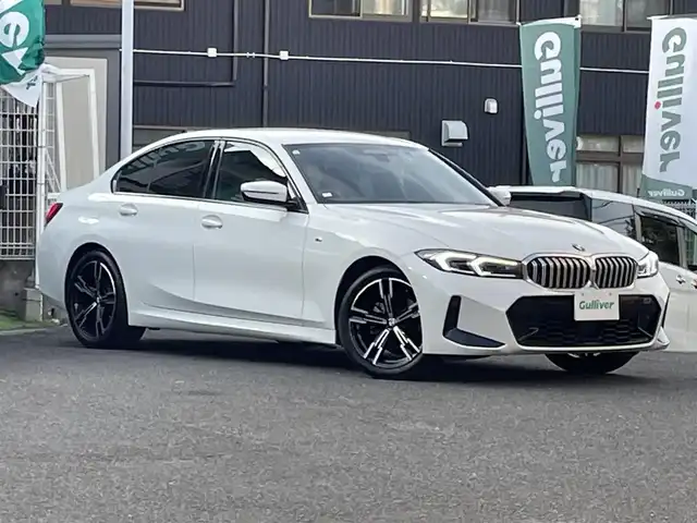 ＢＭＷ ＢＭＷ ３２０ｄ xDrive Mスポーツ 宮城県 2023(令5)年 1.8万km アルピンホワイトⅢ ワンオーナー/Mスポーツ/ハーフレザーシート/純正メモリーナビ/360°カメラ/インテリジェントセーフティ/レーダークルーズコントロール/衝突警告/LKA/BSM/コーナーセンサー/純正18インチAW/LEDヘッドライト/電動トランク/前席パワーシート/シートヒーター/ワイヤレス充電/カラーHUD/USB/BT/Spotify/AppleCarPlay/ミラーETC/前後ドライブレコーダー/パドルシフト/アイドリングストップ/プッシュスタート/スマートキー×2/R6年ディーラー整備記録/保証書・取説あり