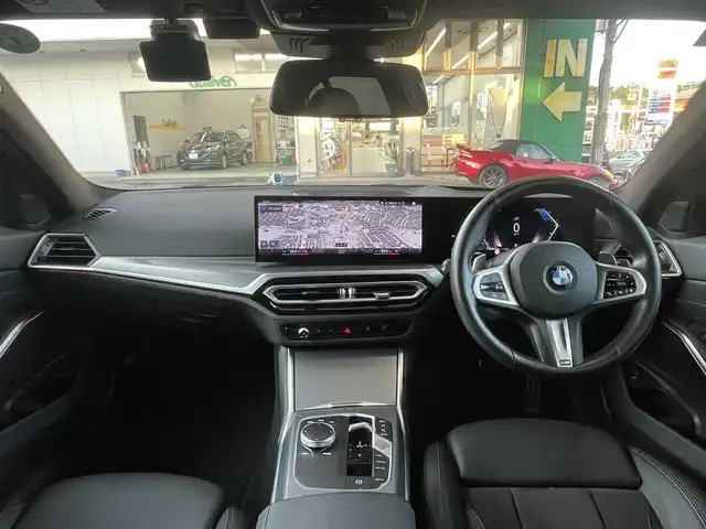 ＢＭＷ ＢＭＷ ３２０ｄ xDrive Mスポーツ 宮城県 2023(令5)年 1.8万km アルピンホワイトⅢ ワンオーナー/Mスポーツ/ハーフレザーシート/純正メモリーナビ/360°カメラ/インテリジェントセーフティ/レーダークルーズコントロール/衝突警告/LKA/BSM/コーナーセンサー/純正18インチAW/LEDヘッドライト/電動トランク/前席パワーシート/シートヒーター/ワイヤレス充電/カラーHUD/USB/BT/Spotify/AppleCarPlay/ミラーETC/前後ドライブレコーダー/パドルシフト/アイドリングストップ/プッシュスタート/スマートキー×2/R6年ディーラー整備記録/保証書・取説あり