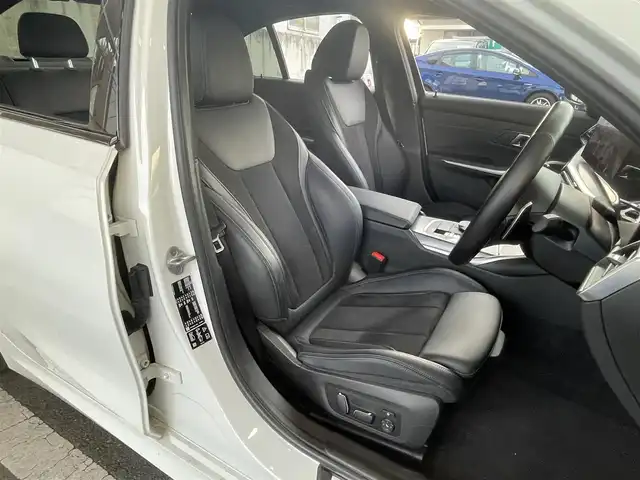 ＢＭＷ ＢＭＷ ３２０ｄ xDrive Mスポーツ 宮城県 2023(令5)年 1.8万km アルピンホワイトⅢ ワンオーナー/Mスポーツ/ハーフレザーシート/純正メモリーナビ/360°カメラ/インテリジェントセーフティ/レーダークルーズコントロール/衝突警告/LKA/BSM/コーナーセンサー/純正18インチAW/LEDヘッドライト/電動トランク/前席パワーシート/シートヒーター/ワイヤレス充電/カラーHUD/USB/BT/Spotify/AppleCarPlay/ミラーETC/前後ドライブレコーダー/パドルシフト/アイドリングストップ/プッシュスタート/スマートキー×2/R6年ディーラー整備記録/保証書・取説あり