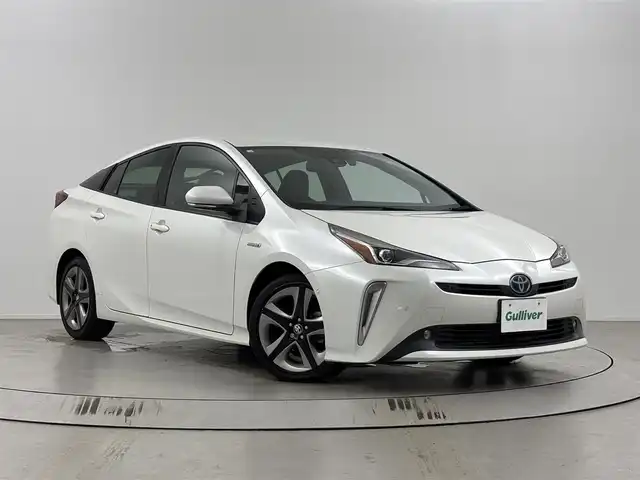 トヨタ プリウス A ツーリングセレクション 埼玉県 2019(平31)年 2.6万km ホワイトパールクリスタルシャイン 純正１１．６インチメーカーナビ　/バックカメラ　/トヨタセーフティーセンス　/パーキングアシスト　/前席シートヒーター　/オートマティックハイビーム　/ＢＳＭ　/ビルトインＥＴＣ２．０　/ＡＣ１００Ｖ　/フルセグＴＶ