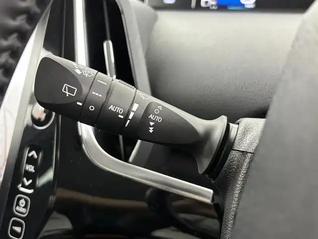 トヨタ プリウス A ツーリングセレクション 埼玉県 2019(平31)年 2.6万km ホワイトパールクリスタルシャイン 純正１１．６インチメーカーナビ　/バックカメラ　/トヨタセーフティーセンス　/パーキングアシスト　/前席シートヒーター　/オートマティックハイビーム　/ＢＳＭ　/ビルトインＥＴＣ２．０　/ＡＣ１００Ｖ　/フルセグＴＶ
