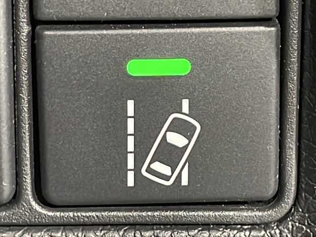 ホンダ ステップワゴン モデューロX 広島県 2016(平28)年 7.1万km プレミアムスパークルブラックパール 禁煙車/純正９型ナビ/バックカメラ/両側パワースライドドア/レーダークルーズコントロール/ドラレコ/レーンキープ/衝突被害軽減/踏み間違い防止/ＥＴＣ/Moduloアルミホイール(205/55/R17)/パドルシフト/ＬＥＤヘッドライト/フォグランプ/エアバッグ(運転席/助手席/サイド/カーテン)