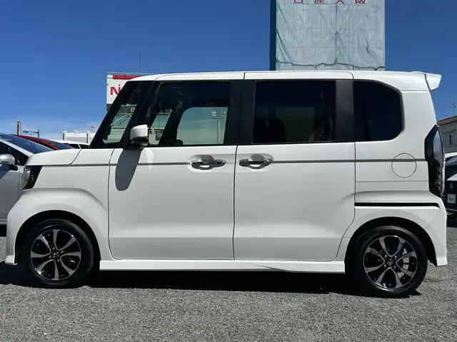 ホンダ Ｎ ＢＯＸ カスタム G L ホンダセンシング 兵庫県 2019(平31)年 6.8万km プラチナホワイトパール 外部検査実施済み/・純正メモリーナビ（VXM-194VFi）/・TV/BT/DVD/・バックカメラ/・ステアリングリモコン/・オートLEDヘッドランプ/・LEDフォグランプ/・ビルトインETC/・純正14インチAW//CMBS警報//ACC//先行車発進お知らせ//路外逸脱抑制制御//レーンキープアシストシステム//標識認識機能