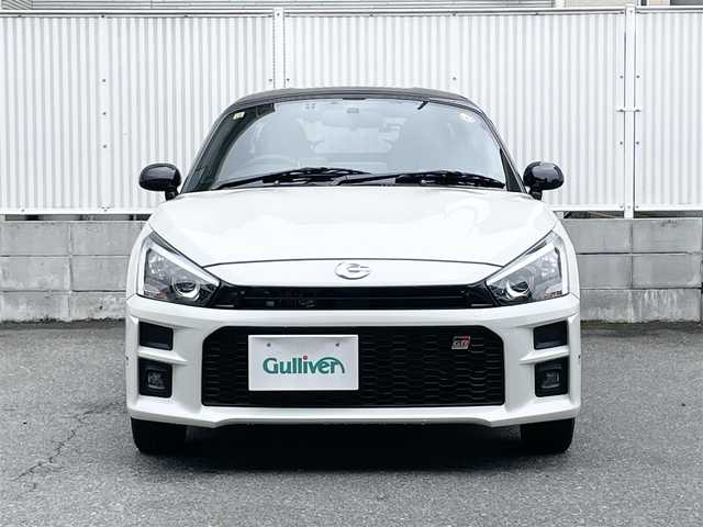 トヨタ コペン GRスポーツ 栃木県 2020(令2)年 0.6万km パールホワイトⅢ ワンオーナー/GRパフォーマンスダンパー/BBS製専用鍛造アルミホイール/スタビライザー(フロント/リヤ)/専用フロントブレース/専用センターブレース(専用床下スパッツ付)/専用バンパー(フロント/リヤ)＆専用ラジエーターグリル/専用LEDヘッドランプ(ロービーム・LEDクリアランスランプ付)＋ブラックエクステンション加飾/アクティブトップ(電動開閉式ルーフ)/MOMO製専用革巻ステアリング/パドルシフト/専用レカロシート(スエード調・ブラック・GR刺繍ロゴ入り)/シートヒーター/純正7インチSDナビ［NSZT-W68T］/・地デジ(12セグ/ワンセグ)/・Bluetooth/・DVD/CD/SD/・HDMI/USB/バックモニター/ETC2.0