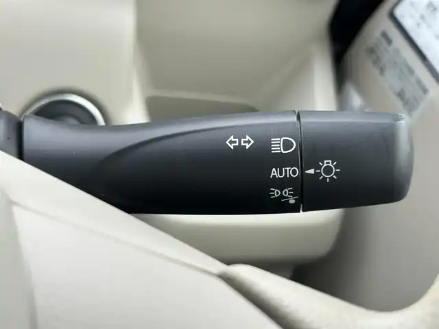 スズキ ワゴンＲ HYBRID FX 愛知県 2020(令2)年 0.5万km フィズブルーパールメタリック /メモリナビ//iPod/USB/SD/CD/DVD/フルセグ//FM/AM/BT/SMART USEN//衝突軽減ブレーキ//レーンディパーチャーアラート//クリアランスソナー//オートヘッドライト//ヘッドライトレベライザー//電格ミラー//プッシュスタート//スペアキー//純正フロアマット//純正ドアバイザー//取扱説明書//保証書//ナビ取説