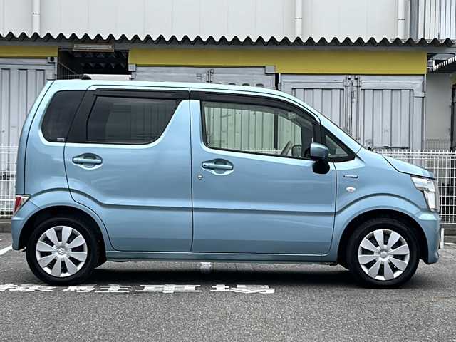 スズキ ワゴンＲ HYBRID FX 愛知県 2020(令2)年 0.5万km フィズブルーパールメタリック /メモリナビ//iPod/USB/SD/CD/DVD/フルセグ//FM/AM/BT/SMART USEN//衝突軽減ブレーキ//レーンディパーチャーアラート//クリアランスソナー//オートヘッドライト//ヘッドライトレベライザー//電格ミラー//プッシュスタート//スペアキー//純正フロアマット//純正ドアバイザー//取扱説明書//保証書//ナビ取説