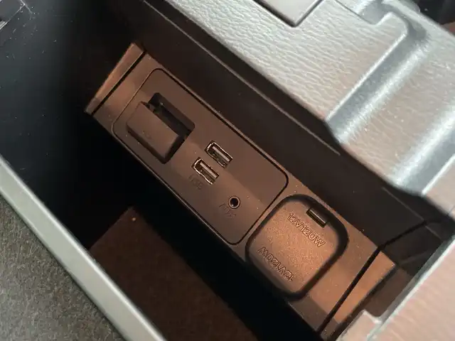 マツダ ＣＸ－５ 20S プロアクティブ 愛知県 2018(平30)年 5.6万km ジェットブラックマイカ 禁煙車/純正7インチナビ/（ＤＶＤ/ＣＤ/フルセグTV/Bluetooth/ＦＭ/ＡＭ/SD）/バックカメラ/ＢＯＳＥサウンド/i-ACTIVESENSE/・衝突軽減ブレーキ/・レーダークルーズコントロール/・レーンキープアシスト/・ブラインドスポットモニター/・オートマチックハイビーム/・パーキングセンサー/ヘッドアップディスプレイ/ETC/純正１９インチアルミホイール/アイドリングストップ/ＬＥＤヘッドライト/オートライト/スマートキー/スペアキー1本/プッシュスタート/純正フロアマット/横滑り防止装置