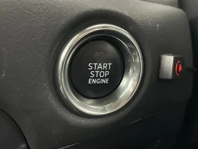 マツダ ＣＸ－５ 20S プロアクティブ 愛知県 2018(平30)年 5.6万km ジェットブラックマイカ 禁煙車/純正7インチナビ/（ＤＶＤ/ＣＤ/フルセグTV/Bluetooth/ＦＭ/ＡＭ/SD）/バックカメラ/ＢＯＳＥサウンド/i-ACTIVESENSE/・衝突軽減ブレーキ/・レーダークルーズコントロール/・レーンキープアシスト/・ブラインドスポットモニター/・オートマチックハイビーム/・パーキングセンサー/ヘッドアップディスプレイ/ETC/純正１９インチアルミホイール/アイドリングストップ/ＬＥＤヘッドライト/オートライト/スマートキー/スペアキー1本/プッシュスタート/純正フロアマット/横滑り防止装置