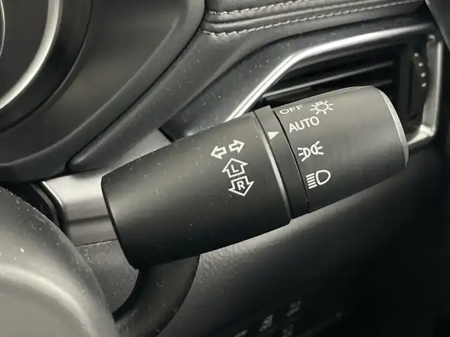 マツダ ＣＸ－５ 20S プロアクティブ 愛知県 2018(平30)年 5.6万km ジェットブラックマイカ 禁煙車/純正7インチナビ/（ＤＶＤ/ＣＤ/フルセグTV/Bluetooth/ＦＭ/ＡＭ/SD）/バックカメラ/ＢＯＳＥサウンド/i-ACTIVESENSE/・衝突軽減ブレーキ/・レーダークルーズコントロール/・レーンキープアシスト/・ブラインドスポットモニター/・オートマチックハイビーム/・パーキングセンサー/ヘッドアップディスプレイ/ETC/純正１９インチアルミホイール/アイドリングストップ/ＬＥＤヘッドライト/オートライト/スマートキー/スペアキー1本/プッシュスタート/純正フロアマット/横滑り防止装置