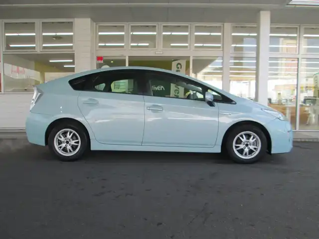 トヨタ プリウス G 千葉県 2010(平22)年 8.5万km アクアマイカメタリック 純正SDナビ・フルセグTV/バックカメラ/純正オーディオ【DVD/BT/SD/CD/AM/FM】/ステアリングスイッチ/キセノンライト/フォグライト/オートライト/プッシュスタート/スマートキー/スペアキー/クルーズコントロール/ビルトインETC/電動格納ウィンカーミラー/純正フロアマット/ドアバイザー/取扱説明書/整備記録簿【H25/27/29/31/R3】