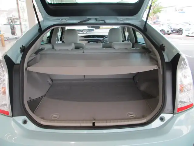 トヨタ プリウス G 千葉県 2010(平22)年 8.5万km アクアマイカメタリック 純正SDナビ・フルセグTV/バックカメラ/純正オーディオ【DVD/BT/SD/CD/AM/FM】/ステアリングスイッチ/キセノンライト/フォグライト/オートライト/プッシュスタート/スマートキー/スペアキー/クルーズコントロール/ビルトインETC/電動格納ウィンカーミラー/純正フロアマット/ドアバイザー/取扱説明書/整備記録簿【H25/27/29/31/R3】