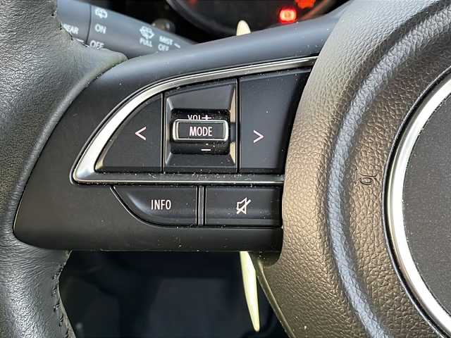 スズキ ジムニー XC 新潟県 2023(令5)年 0.7万km ミディアムグレー ワンオーナー/MT車/衝突軽減ブレーキ/レーンキープアシスト/アイドリングストップ/社外SDナビ（Panasonic CN-RZ743W)/(CD/DVD/フルセグTV/Bluetooth）/ETC/スマートキー×2/革巻きステアリング/クルーズコントロール/ステアリングリモコン/シートヒーター/LEDヘッドライト/オートライト/オートエアコン/フォグランプ/TERZO製ルーフキャリア/純正16インチAW/純正フロアマット/ドアバイザー/保証書/取扱説明書/ナビ取扱説明書