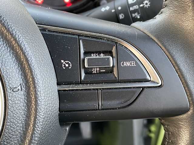 スズキ ジムニー XC 新潟県 2023(令5)年 0.7万km ミディアムグレー ワンオーナー/MT車/衝突軽減ブレーキ/レーンキープアシスト/アイドリングストップ/社外SDナビ（Panasonic CN-RZ743W)/(CD/DVD/フルセグTV/Bluetooth）/ETC/スマートキー×2/革巻きステアリング/クルーズコントロール/ステアリングリモコン/シートヒーター/LEDヘッドライト/オートライト/オートエアコン/フォグランプ/TERZO製ルーフキャリア/純正16インチAW/純正フロアマット/ドアバイザー/保証書/取扱説明書/ナビ取扱説明書