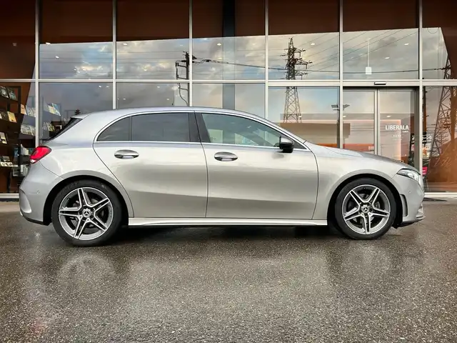 メルセデス・ベンツ Ａ２００ｄ AMGライン 富山県 2020(令2)年 2.8万km モハーベシルバー レーダーセーフティパッケージ/アドバンスドパッケージ/純正HDDナビ/Bluetooth接続/USB接続/App-conect/AM/FMラジオ/バックカメラ/360°カメラ/ワイヤレス充電/D/N席パワーシート/D/N席シートヒーター/パドルシフト/アイドリングストップ/パーキングセンサー/コーナーセンサー/レーンキープアシスト/プッシュスタート/ACC