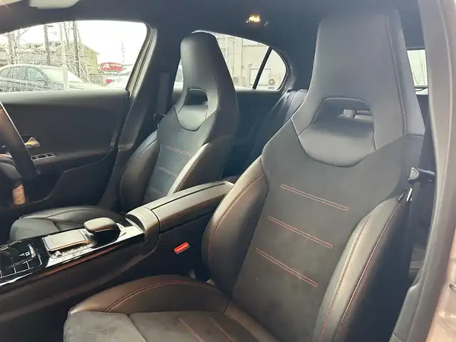 メルセデス・ベンツ Ａ２００ｄ AMGライン 富山県 2020(令2)年 2.8万km モハーベシルバー レーダーセーフティパッケージ/アドバンスドパッケージ/純正HDDナビ/Bluetooth接続/USB接続/App-conect/AM/FMラジオ/バックカメラ/360°カメラ/ワイヤレス充電/D/N席パワーシート/D/N席シートヒーター/パドルシフト/アイドリングストップ/パーキングセンサー/コーナーセンサー/レーンキープアシスト/プッシュスタート/ACC