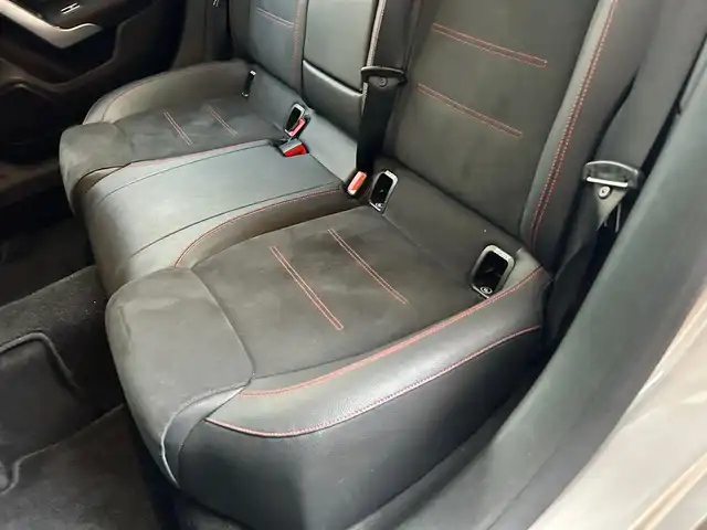 メルセデス・ベンツ Ａ２００ｄ AMGライン 富山県 2020(令2)年 2.8万km モハーベシルバー レーダーセーフティパッケージ/アドバンスドパッケージ/純正HDDナビ/Bluetooth接続/USB接続/App-conect/AM/FMラジオ/バックカメラ/360°カメラ/ワイヤレス充電/D/N席パワーシート/D/N席シートヒーター/パドルシフト/アイドリングストップ/パーキングセンサー/コーナーセンサー/レーンキープアシスト/プッシュスタート/ACC