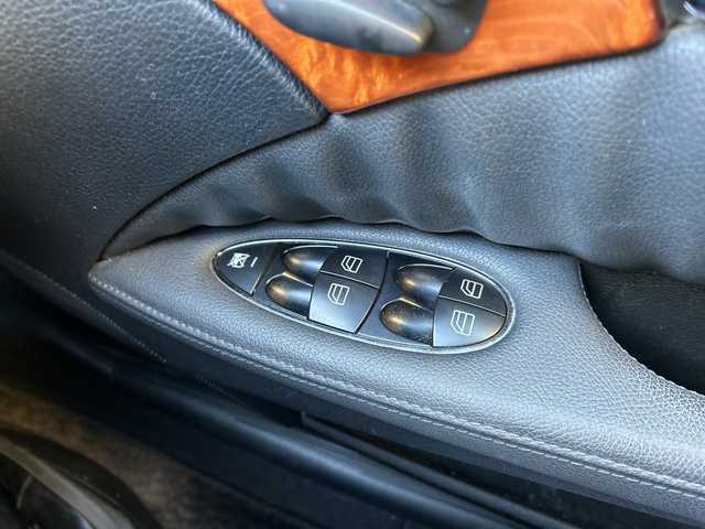 メルセデス・ベンツ Ｅ３００ ステーションワゴン 東京都 2009(平21)年 9.9万km カルサイトホワイト 社外ナビ(フルセグTV、CD、DVD、Bluetooth)/全席シートヒーター/パワーシート/クルーズコントロール/全席レザーシート/サンルーフ/ルーフレール