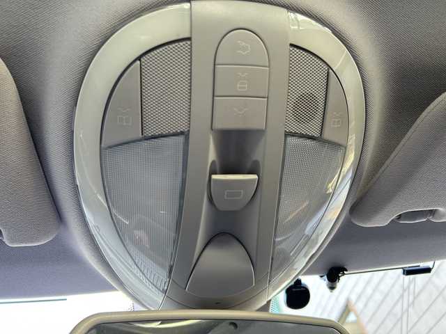 メルセデス・ベンツ Ｅ３００ ステーションワゴン 東京都 2009(平21)年 9.9万km カルサイトホワイト 社外ナビ(フルセグTV、CD、DVD、Bluetooth)/全席シートヒーター/パワーシート/クルーズコントロール/全席レザーシート/サンルーフ/ルーフレール