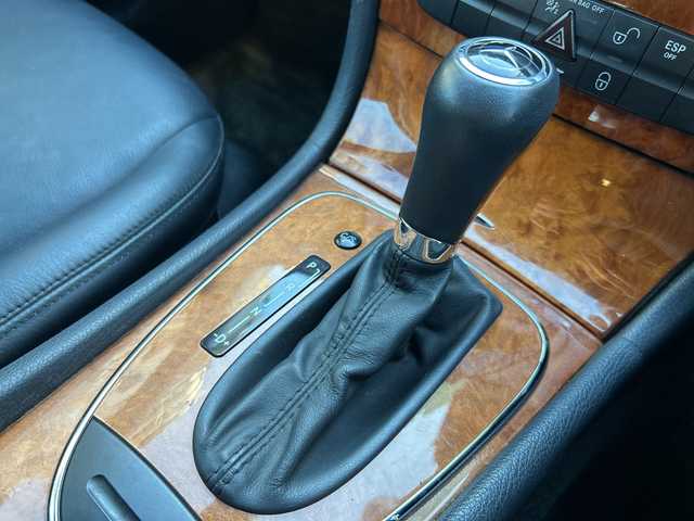 メルセデス・ベンツ Ｅ３００ ステーションワゴン 東京都 2009(平21)年 9.9万km カルサイトホワイト 社外ナビ(フルセグTV、CD、DVD、Bluetooth)/全席シートヒーター/パワーシート/クルーズコントロール/全席レザーシート/サンルーフ/ルーフレール