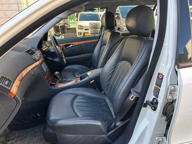 メルセデス・ベンツ Ｅ３００ ステーションワゴン 東京都 2009(平21)年 9.9万km カルサイトホワイト 社外ナビ(フルセグTV、CD、DVD、Bluetooth)/全席シートヒーター/パワーシート/クルーズコントロール/全席レザーシート/サンルーフ/ルーフレール