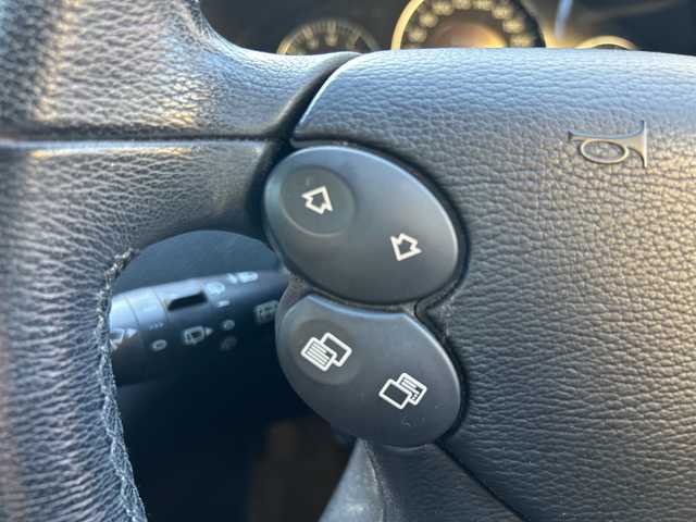 メルセデス・ベンツ Ｅ３００ ステーションワゴン 東京都 2009(平21)年 9.9万km カルサイトホワイト 社外ナビ(フルセグTV、CD、DVD、Bluetooth)/全席シートヒーター/パワーシート/クルーズコントロール/全席レザーシート/サンルーフ/ルーフレール