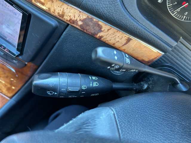 メルセデス・ベンツ Ｅ３００ ステーションワゴン 東京都 2009(平21)年 9.9万km カルサイトホワイト 社外ナビ(フルセグTV、CD、DVD、Bluetooth)/全席シートヒーター/パワーシート/クルーズコントロール/全席レザーシート/サンルーフ/ルーフレール