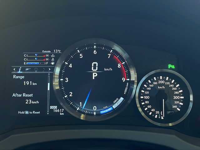 レクサス ＲＣ Ｆ 福島県 2016(平28)年 1.7万km ホワイトノーヴァガラスフレーク １オーナー　サンルーフ　ＴＯＭ＇Ｓマフラー　黒本革シート　メーカーナビ　フルセグ　バックカメラ　レクサスセーフティー　Ｒクルコン　純正アルミホイール　エアコンシート　クリアランスソナー