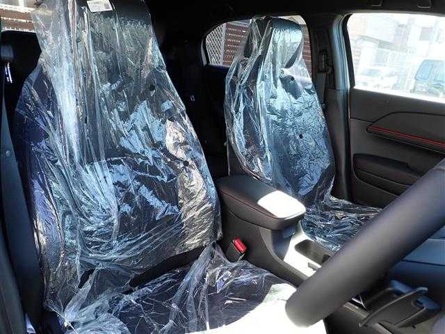 ホンダ ヴェゼル ハイブリッド e:HEV RS 千葉県 2025(令7)年 0.1千km パール 【登録済未使用車】/【プラチナホワイトパール（NH883P）】/Honda CONNECTディスプレー（9インチ）/（ナビ/フルセグTV/USB/BT)/ETC2.0車載器/マルチビューカメラシステム（メーカーOP）/プレミアムオーディオ10スピーカー（メーカーOP）/ワイヤレス充電器/Honda SENSING/ハンズフリーパワーテールゲート/ブラインドスポットインフォメーション/純正18インチAW/LEDシーケンシャルターンシグナルランプ/プッシュスタート/スマートキー2本/LEDヘッドライト/フォグランプ/LEDルームランプ/保証書/取扱説明書/