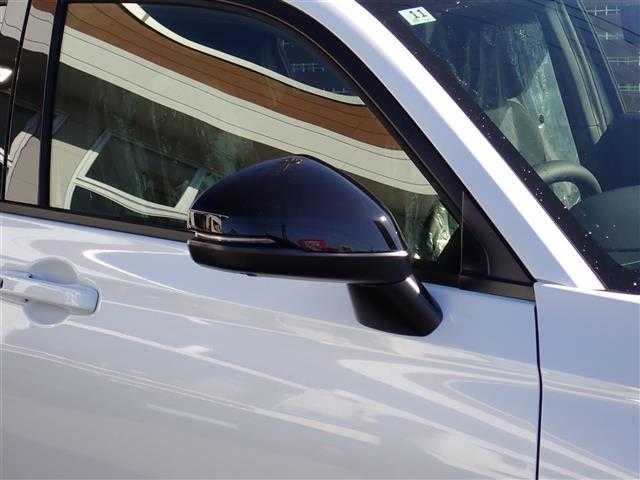 ホンダ ヴェゼル ハイブリッド e:HEV RS 千葉県 2025(令7)年 0.1千km パール 【登録済未使用車】/【プラチナホワイトパール（NH883P）】/Honda CONNECTディスプレー（9インチ）/（ナビ/フルセグTV/USB/BT)/ETC2.0車載器/マルチビューカメラシステム（メーカーOP）/プレミアムオーディオ10スピーカー（メーカーOP）/ワイヤレス充電器/Honda SENSING/ハンズフリーパワーテールゲート/ブラインドスポットインフォメーション/純正18インチAW/LEDシーケンシャルターンシグナルランプ/プッシュスタート/スマートキー2本/LEDヘッドライト/フォグランプ/LEDルームランプ/保証書/取扱説明書/