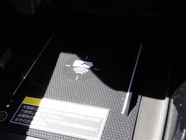 ホンダ ヴェゼル ハイブリッド e:HEV RS 千葉県 2025(令7)年 0.1千km パール 【登録済未使用車】/【プラチナホワイトパール（NH883P）】/Honda CONNECTディスプレー（9インチ）/（ナビ/フルセグTV/USB/BT)/ETC2.0車載器/マルチビューカメラシステム（メーカーOP）/プレミアムオーディオ10スピーカー（メーカーOP）/ワイヤレス充電器/Honda SENSING/ハンズフリーパワーテールゲート/ブラインドスポットインフォメーション/純正18インチAW/LEDシーケンシャルターンシグナルランプ/プッシュスタート/スマートキー2本/LEDヘッドライト/フォグランプ/LEDルームランプ/保証書/取扱説明書/