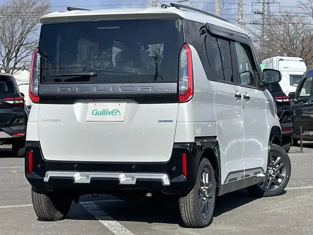 三菱 デリカミニ T プレミアム 道央・札幌 2025(令7)年 0.1千km アメジストブラック/シルキーホワイト ４WD/純正ディスプレイオーディオ/AM/FM/BT/MI-PILOT/衝突被害軽減ブレーキ/横滑り防止装置/レーダークルーズコントロール/ヒルディセントコントロール/レーンキープアシスト/クリアランスソナー/全方位カメラ/アイドリングストップ/デジタルインナーミラー/両側パワースライドドア/前席シートヒーター/ハーフレザーシート/革巻きステアリング/ステアリングリモコン/パドルシフト/ハンドルヒーター/電動パーキング/オートブレーキホールド/プッシュスタート/スマートキー/LEDヘッドライト/オートライト/オートハイビーム/フォグランプ/ヘッドライトレベライザー/電動格納ミラー/ウィンカーミラー/スペアキー