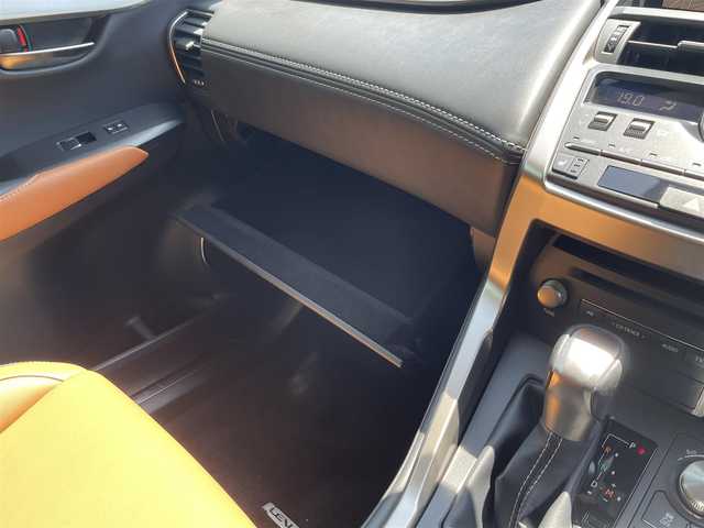 レクサス ＮＸ 300 Iパッケージ 福岡県 2020(令2)年 4.5万km グラファイトブラックガラスフレーク エンジンスタートボタン/パワーステアリング/パワーウィンドウ/MTモード付AT/純正ナビ/AAC/追従クルーズコントロール/スマートキー/BLUETOOTH/パワーシート/LEDライト/前後ドラレコ